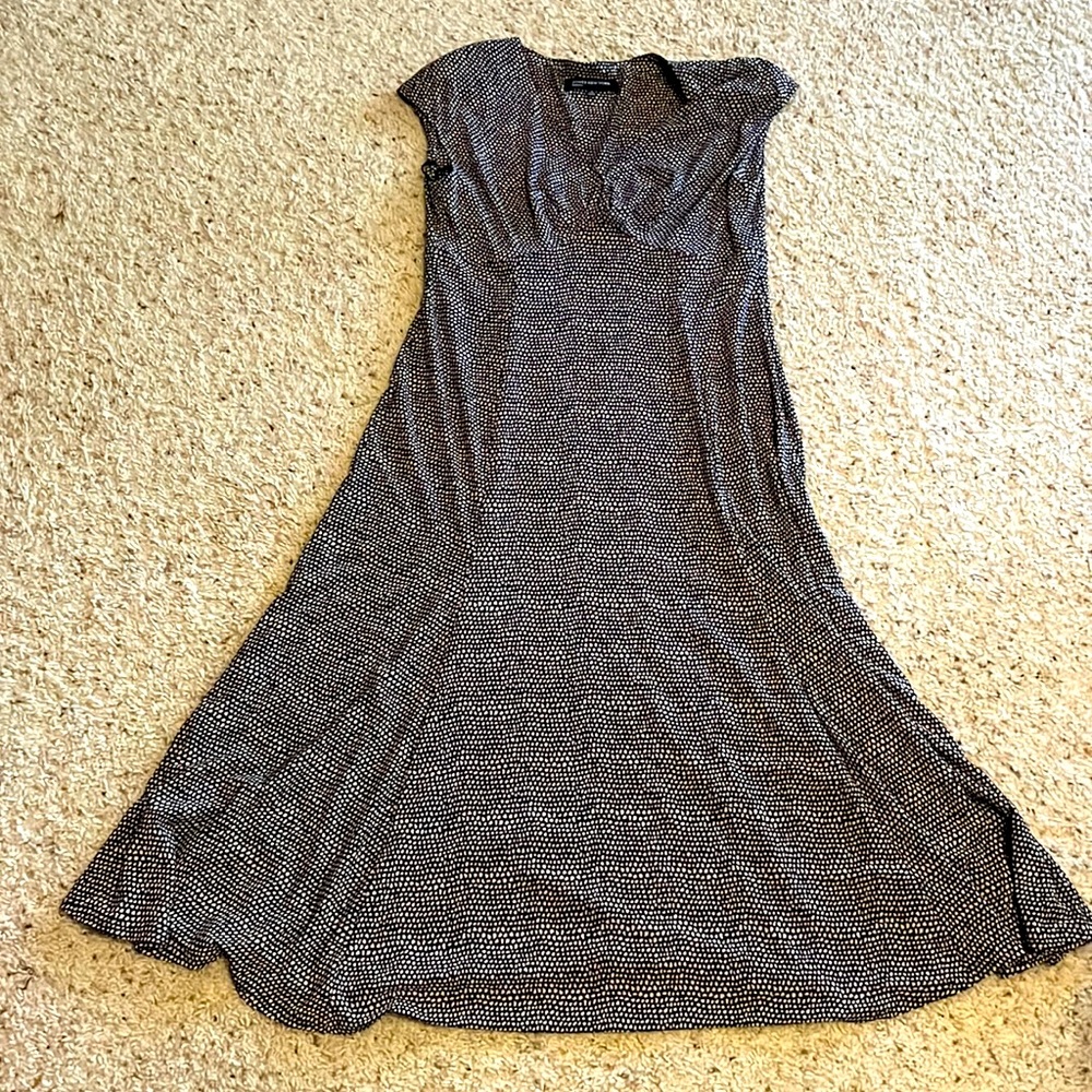Like new! Jones New York Black and Cream Dress